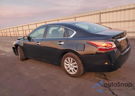 2015 Nissan Altima 2.5 из США, поврежденный, VIN 1N4AL3AP7FC429075